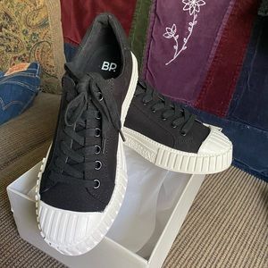 BP Manny Sneaker